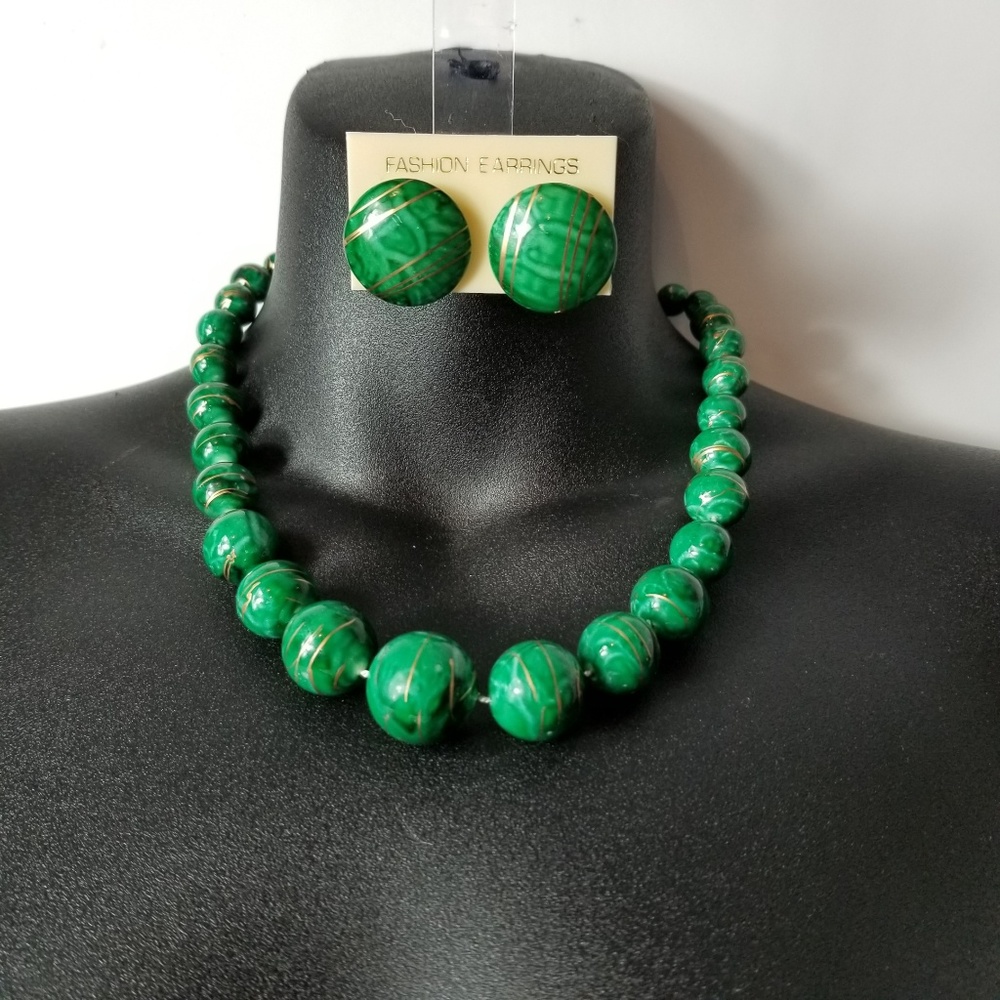 Vintage Fashion Jewelry